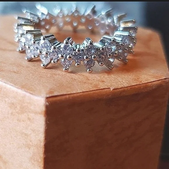 Silver Bridal Ring Set w Round and Princess Cut 2Ct Ring - Picture 6 of 10